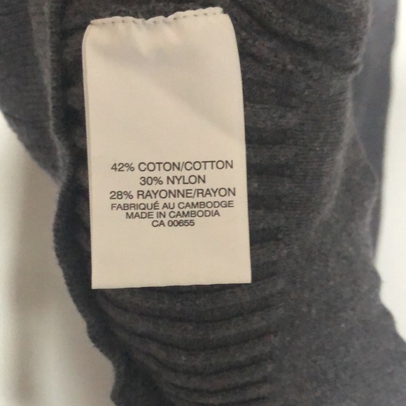 Fitted Turtle Neck - Picture 4 of 5